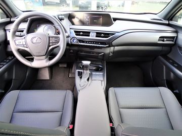 Car image 11