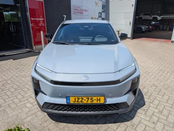 Car image 2