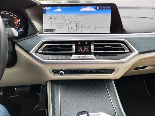 BMW X5 M 50i xDrive 390 kW image number 28