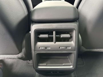 Car image 41