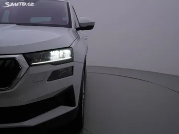Car image 35