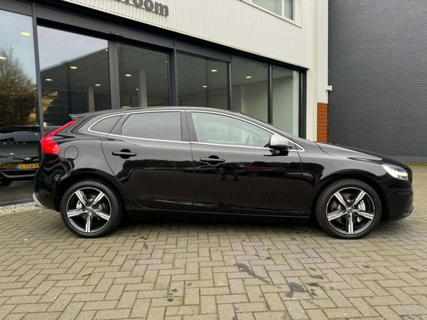 Volvo V40 T3 112 kW image number 31