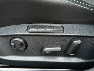 Car image 35