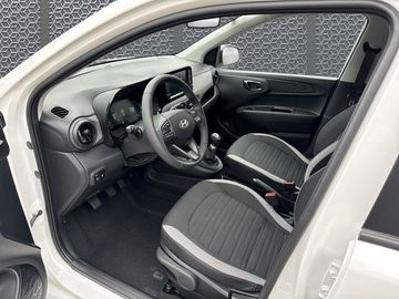 Car image 8