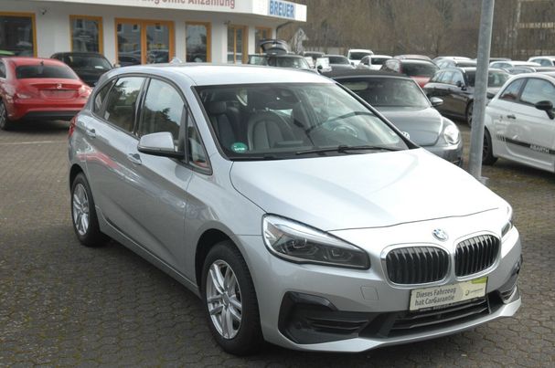 BMW 218d Active Tourer Advantage 110 kW image number 1