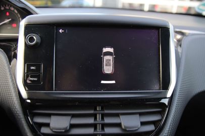 Car image 24