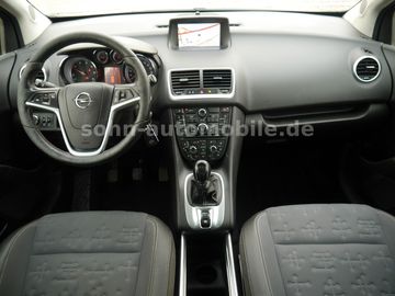 Car image 12