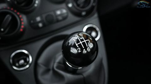 Car image 22