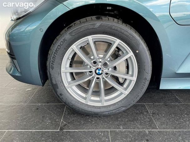 BMW 330 e Touring xDrive 215 kW image number 10