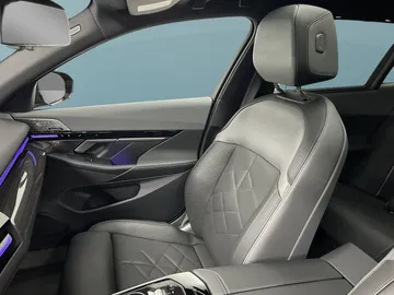Car image 42