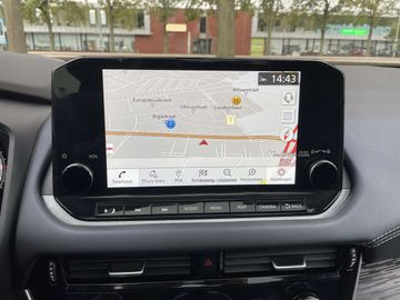 Car image 24