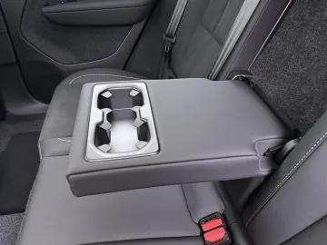 Car image 41