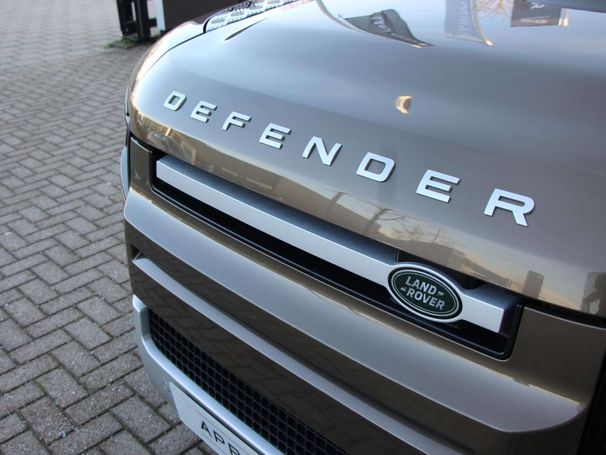 Land Rover Defender 110 P400e 297 kW image number 5