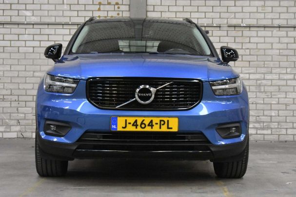 Volvo XC40 Recharge R T4 Design 155 kW image number 33