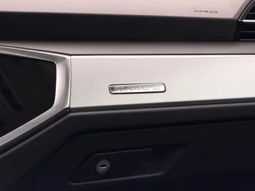 Car image 41
