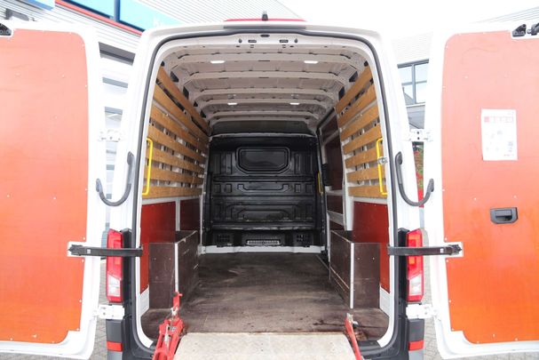 Volkswagen Crafter 35 TDI 103 kW image number 3