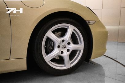 Car image 19