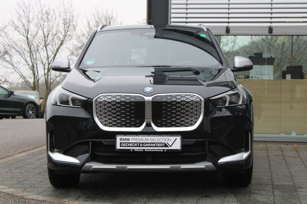 BMW iX1 eDrive20 xLine 150 kW image number 2