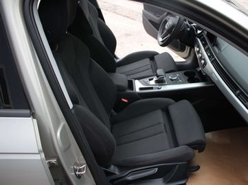 Car image 31