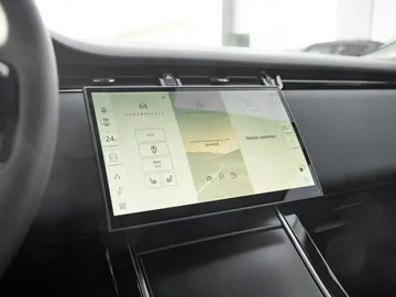 Car image 30