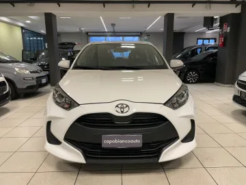 Car image 3