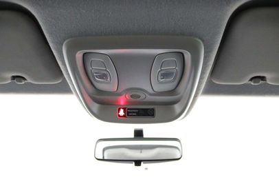 Car image 33