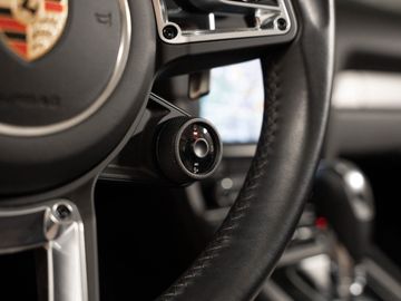 Car image 35