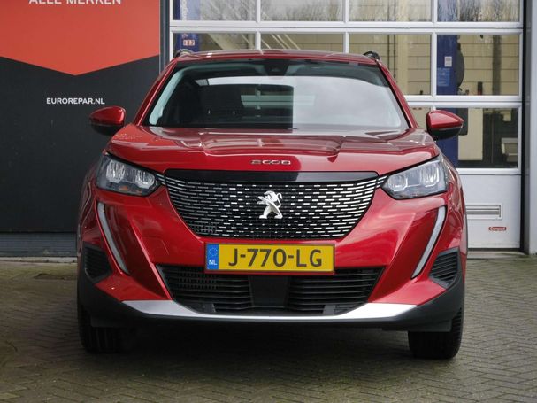 Peugeot 2008 PureTech 130 Allure 96 kW image number 2