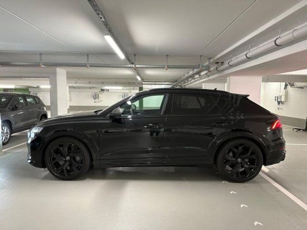 Audi RSQ8 4.0 TFSI quattro 441 kW image number 6