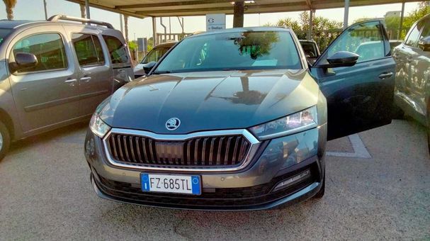 Skoda Octavia 2.0 TDI SCR DSG 85 kW image number 14