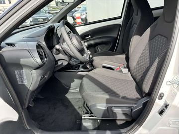 Car image 10