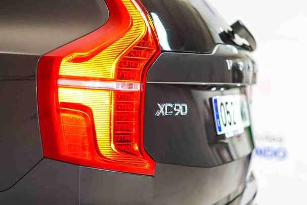 Volvo XC90 AWD Momentum Pro B5 184 kW image number 26