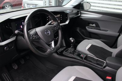 Car image 11