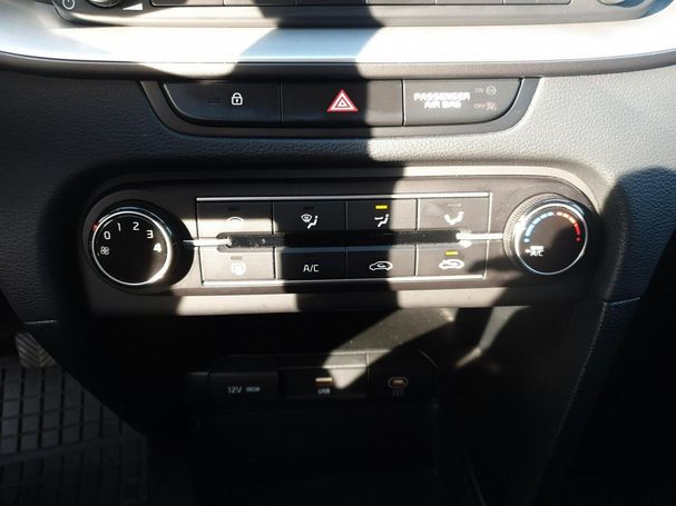 Kia Ceed 74 kW image number 24