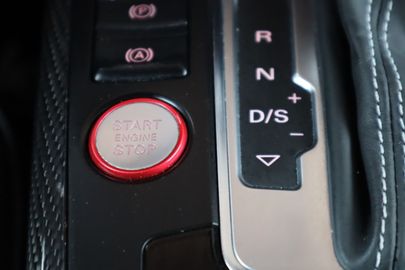 Car image 33