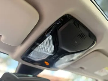 Car image 48