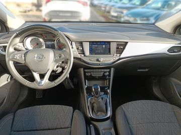 Car image 10