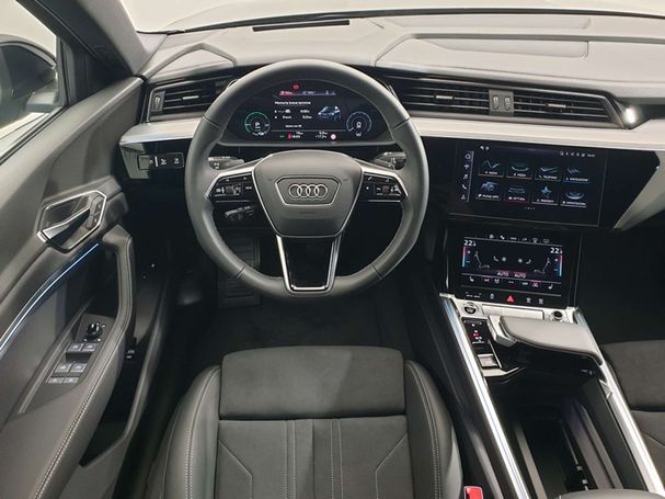 Audi Q8 55 quattro e-tron 250 kW image number 4