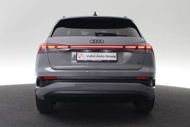 Audi Q4 45 quattro e-tron 210 kW image number 7