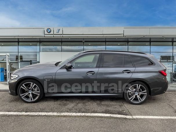 BMW 330 Touring xDrive 215 kW image number 18