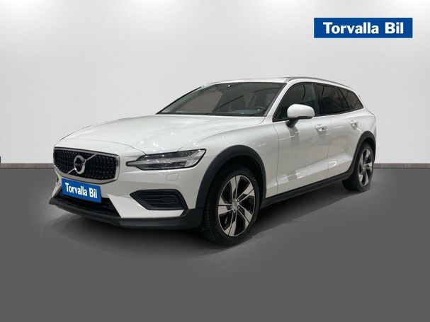 Volvo V60 Cross Country D4 AWD Momentum 140 kW image number 2