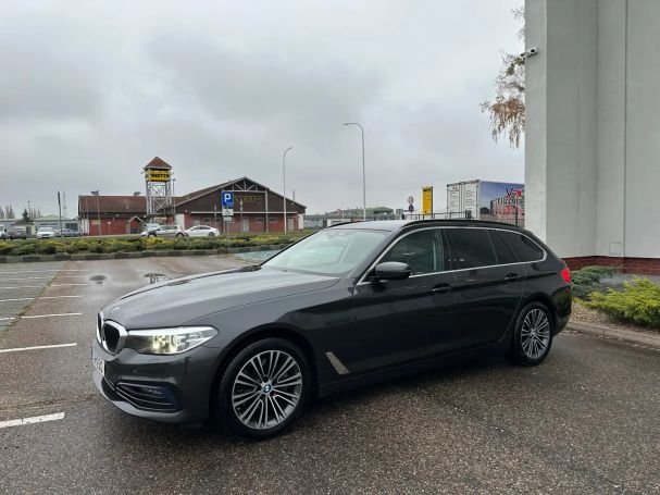 BMW 520d Touring Sport Line 140 kW image number 16