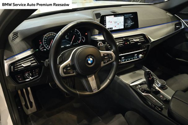 BMW 520d xDrive 140 kW image number 4