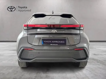 Car image 4