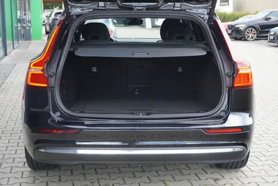 Car image 30