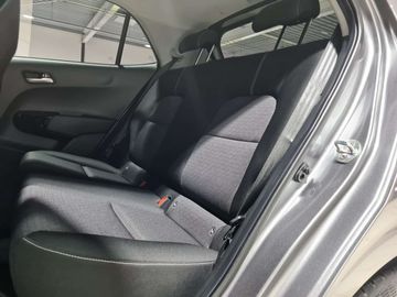 Car image 36