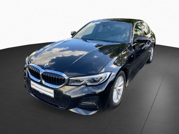 BMW 320i M Sport 135 kW image number 1