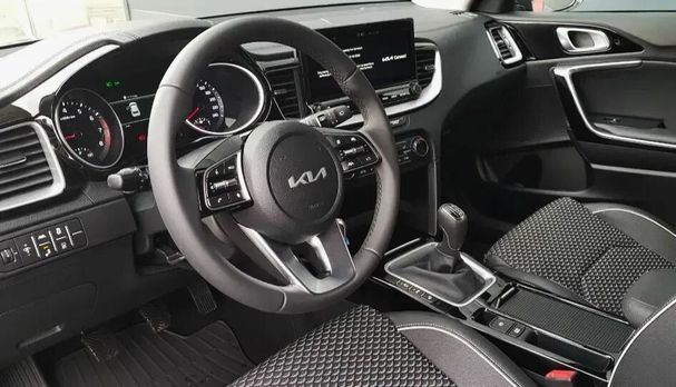 Kia XCeed 1.5 T-GDI 118 kW image number 12