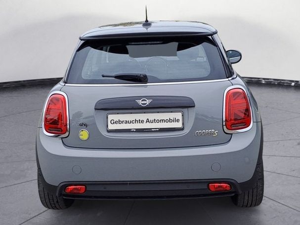 Mini Cooper SE Essential Trim 135 kW image number 3