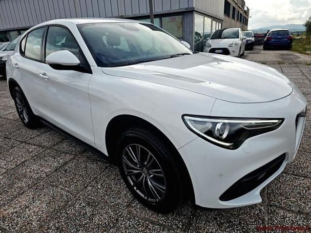 Alfa Romeo Stelvio 2.2 Diesel AT8 Q4 140 kW image number 3